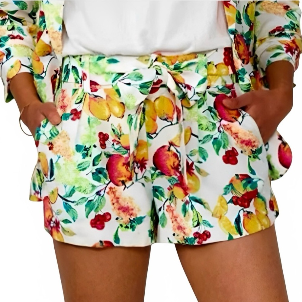 LC Lauren Conrad High Waist High Rise Citrus Fruit Print Shorts Size Small New